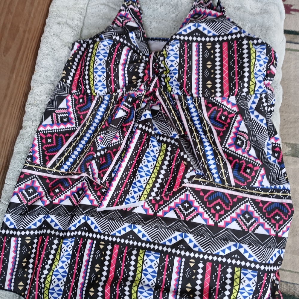 Taking top and shorts bottoms  2XL